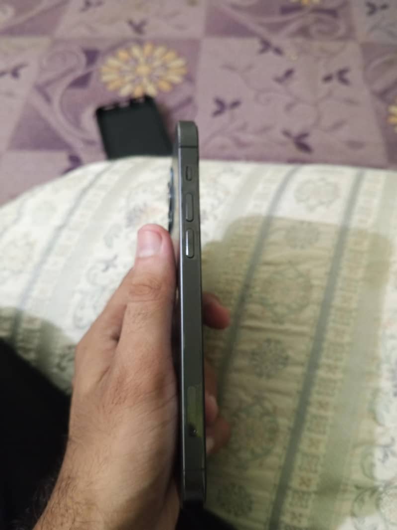 Apple iPhone 12 Pro 6