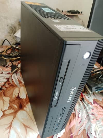Core i5 6th Gen Desktop No Ram No HDD