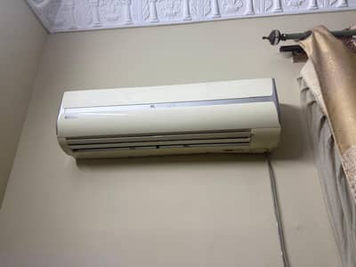 Orient 1.5 ton split Ac in perfect condition