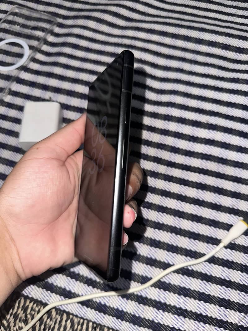 Google Pixel 7a 1