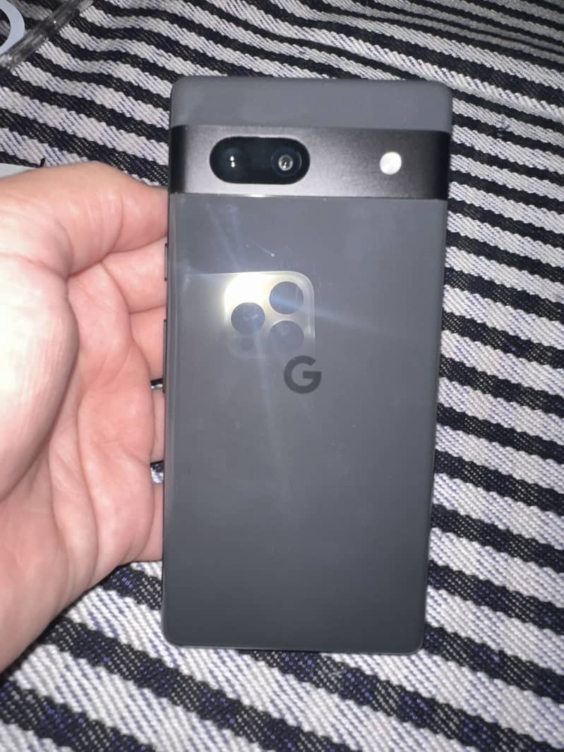 Google Pixel 7a 5