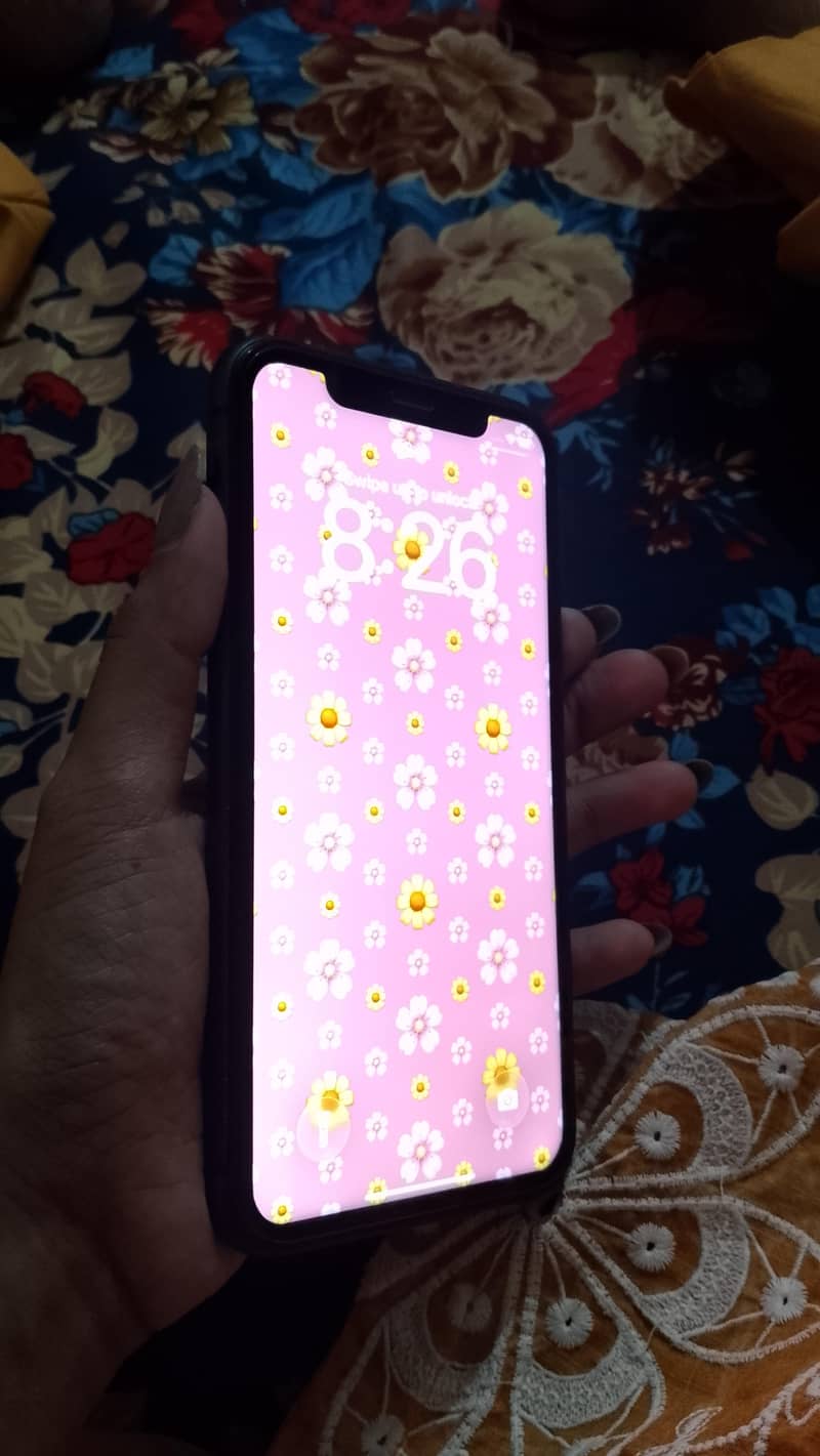 Apple iPhone 11 3
