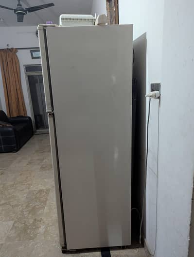 Dawlance Refrigerator for Sale – Working Perfect
