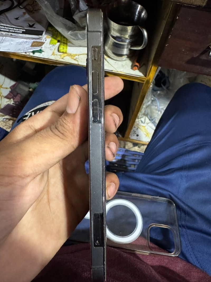 iphone 12 pro 5