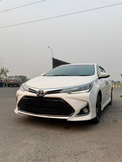 Toyota Corolla Altis Grande 2025