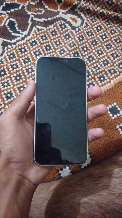 Apple iPhone 12