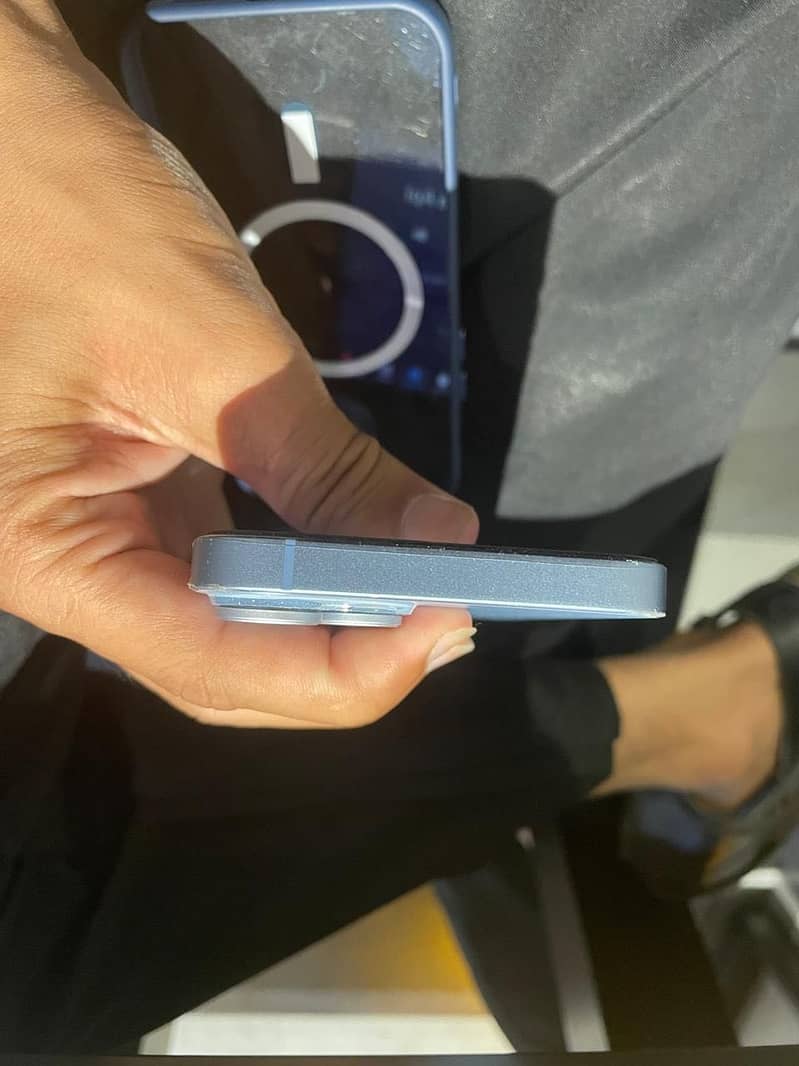 Apple iPhone 14 2