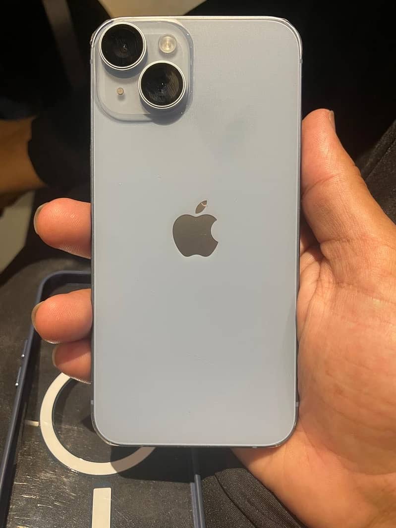Apple iPhone 14 4