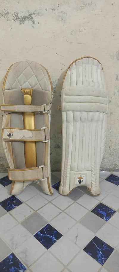good cricket pads and good
