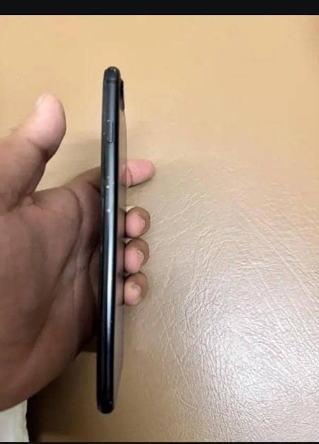 Apple iPhone 7 Plus 4