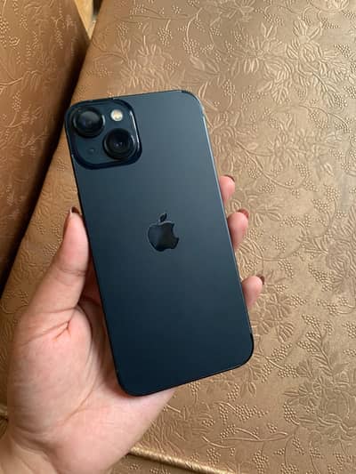 Apple iPhone 13