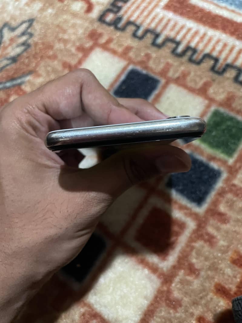 iPhone X 5