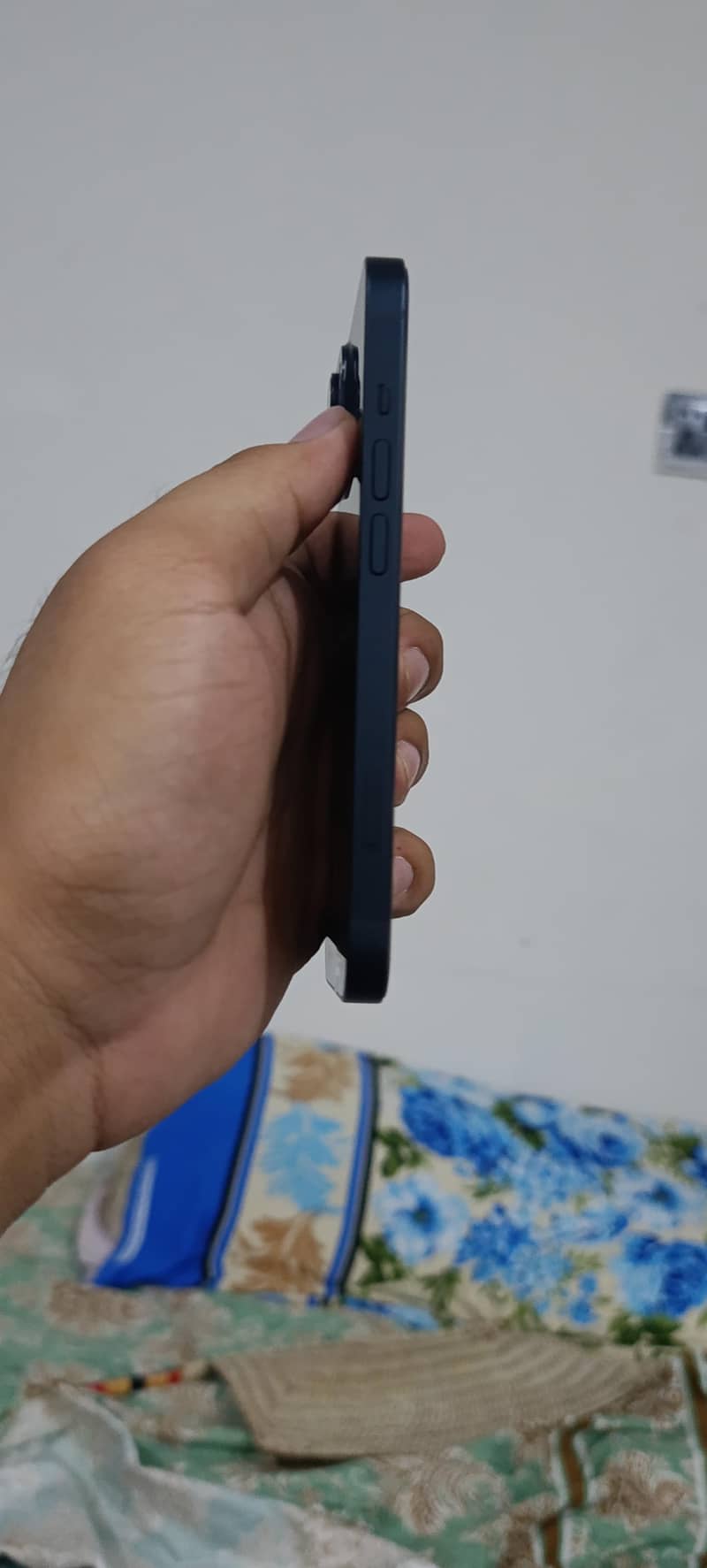 Apple iPhone 14 4