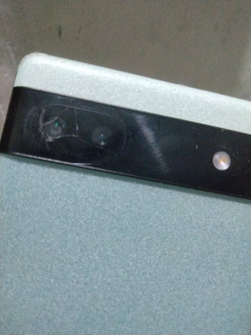 Google Pixel 6a 4