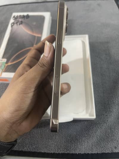 Apple iPhone 16 Pro Max