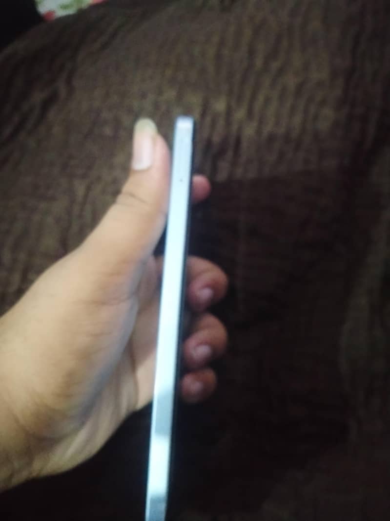 Realme Note 60 1