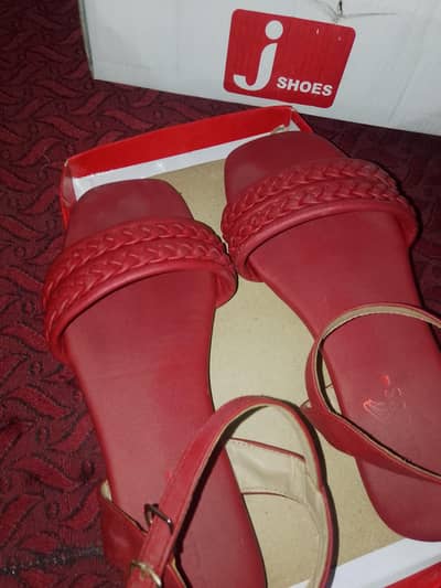 Ladies sandals size 38 Like new