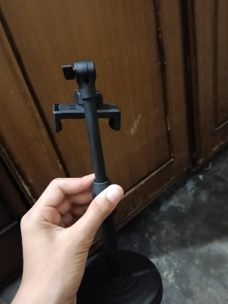 Mobile stand 2