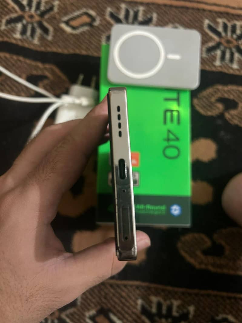 Infinix Note 40 4