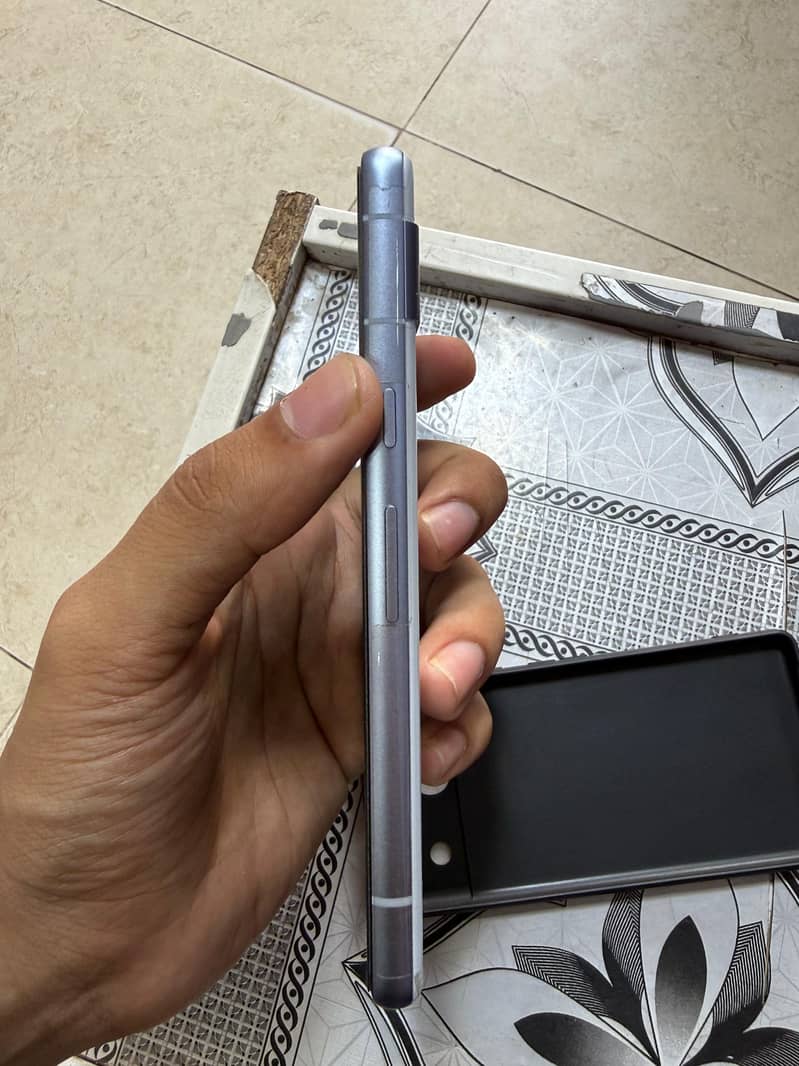 Google Pixel 7a 2