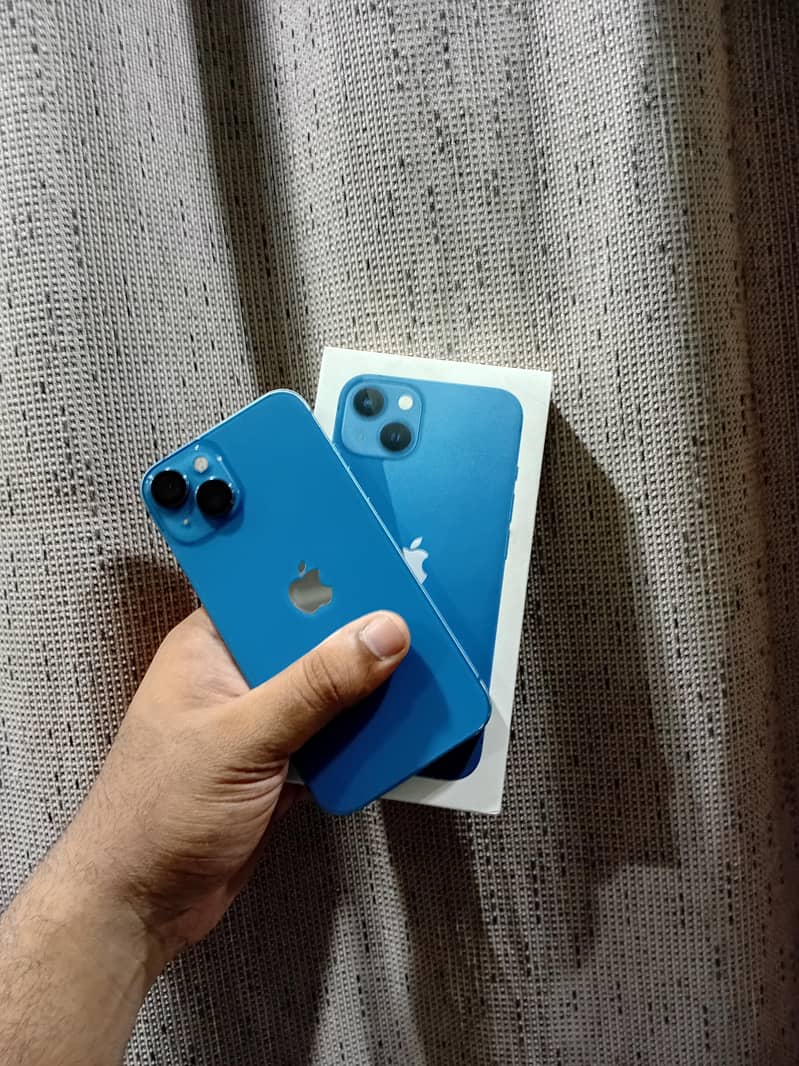 Apple iPhone 13 4