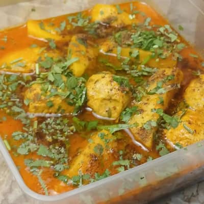 Required a female cook or Chef in samanabad. Month mein sirf 3 to 5 da