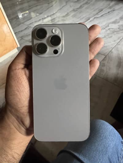 iPhone 15 Pro Max