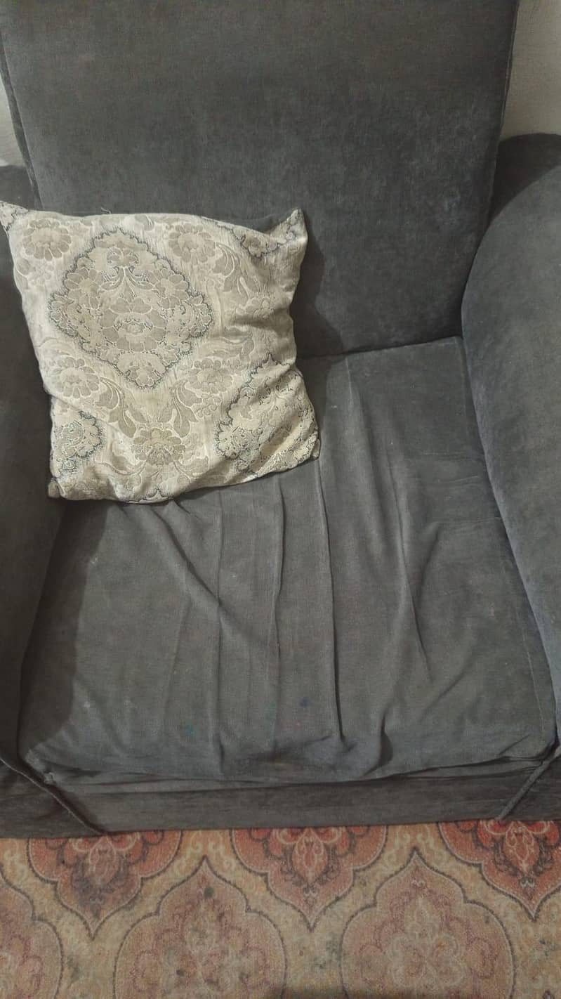 5 setar sofa use 2