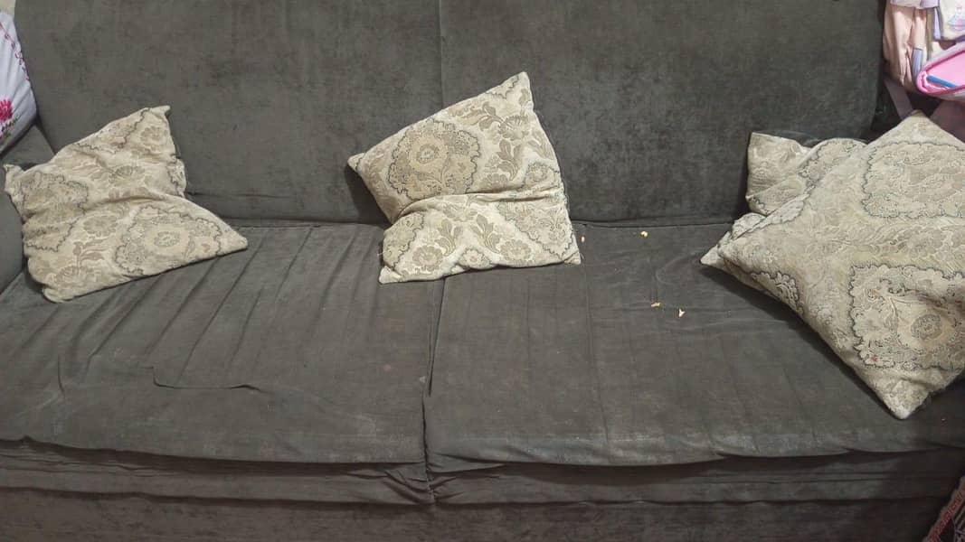 5 setar sofa use 3