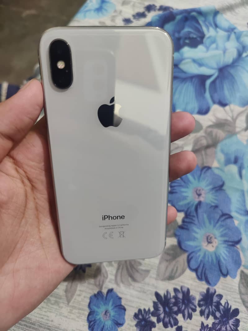 Apple iPhone X 3