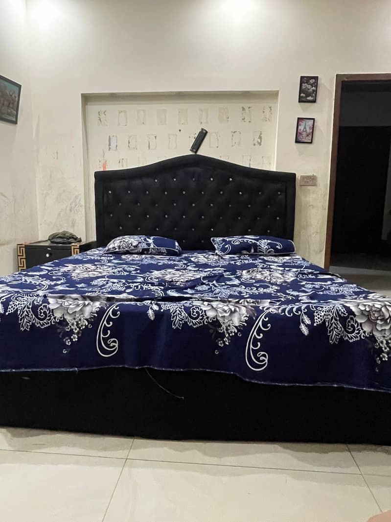 use bed set , 0