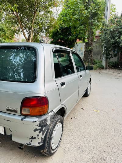 Daihatsu Cuore 2003