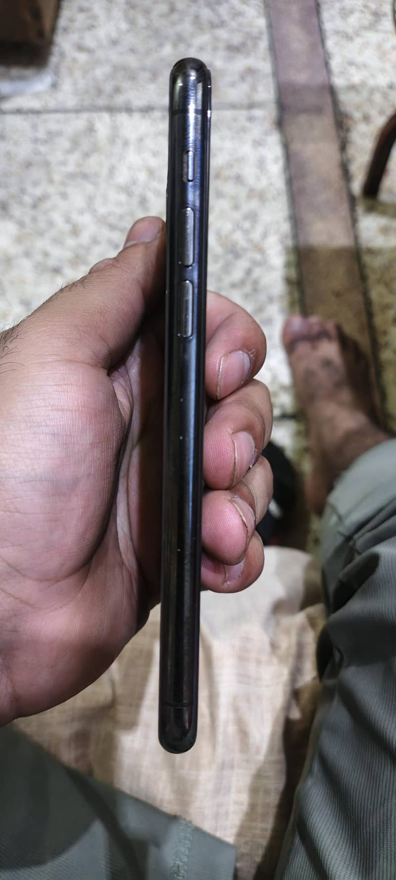 iphone 11 pro 1