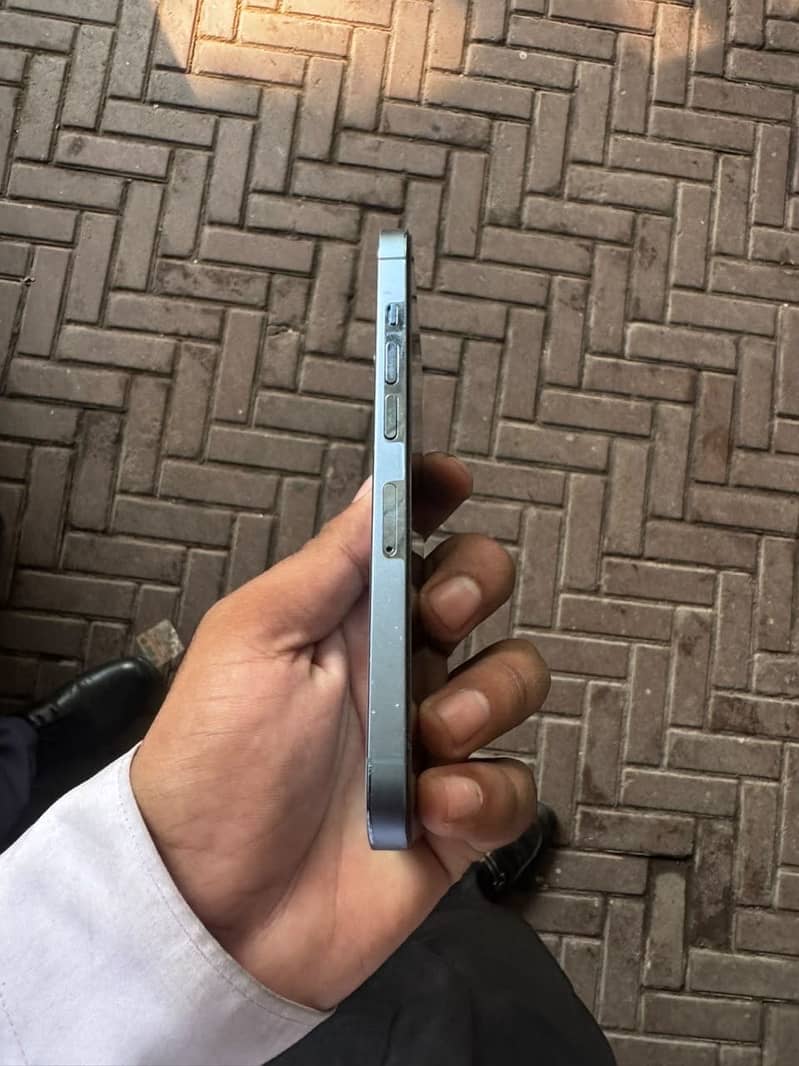 Apple iPhone 13 Pro 0