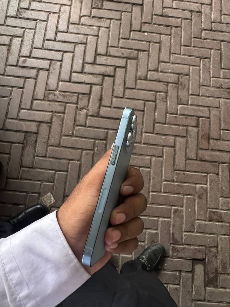 Apple iPhone 13 Pro 2