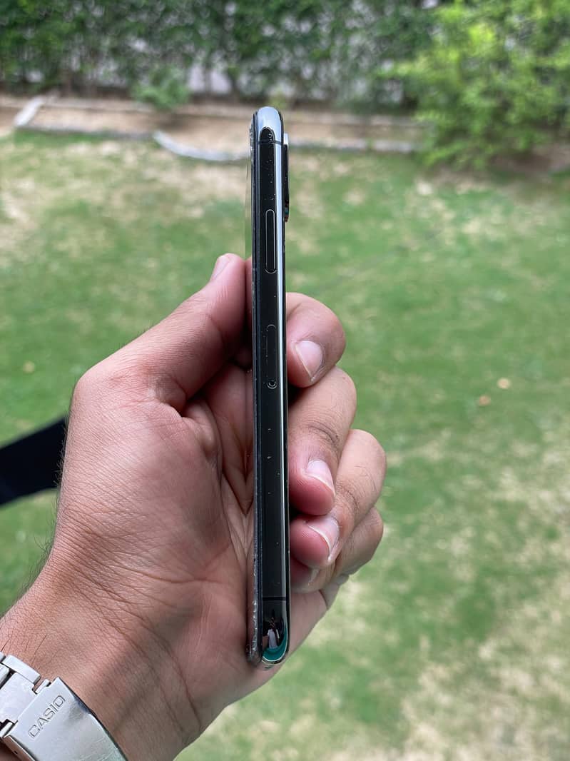 iPhone XS 1