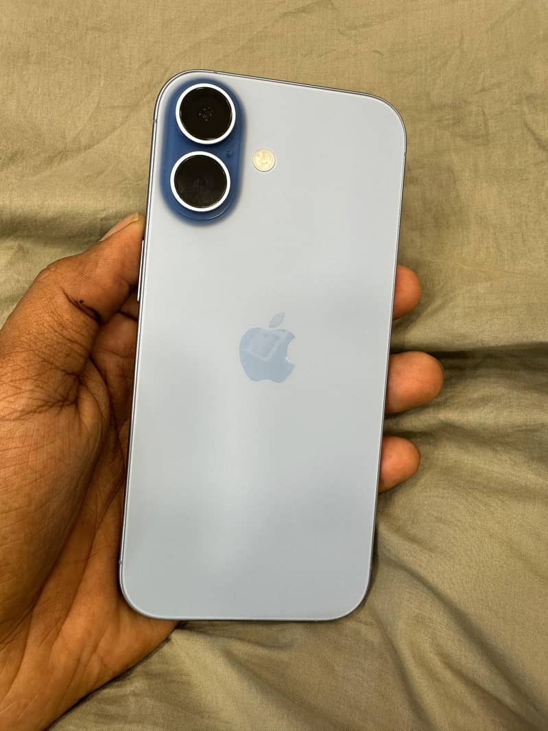 Apple iPhone 17 0