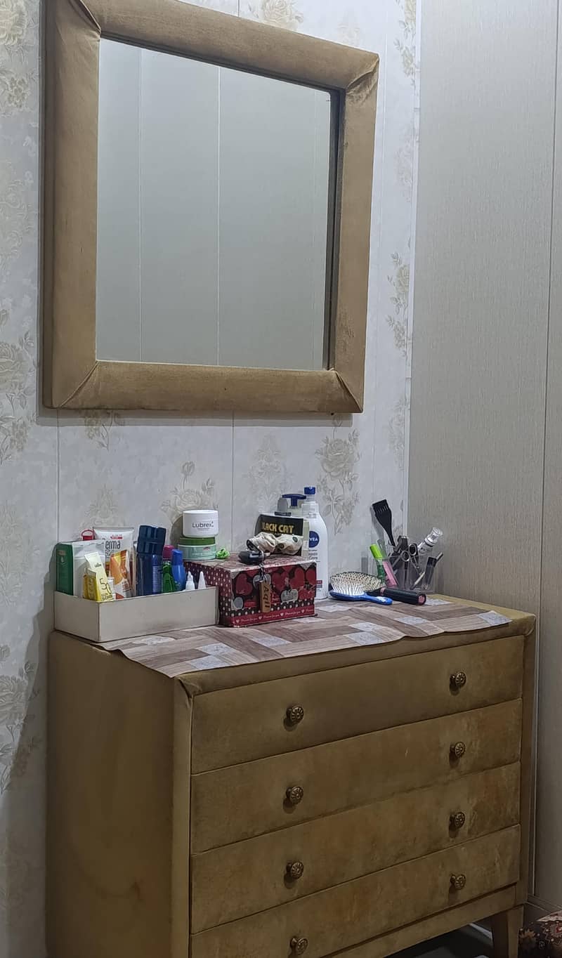 dressing Table 2 numbers 1