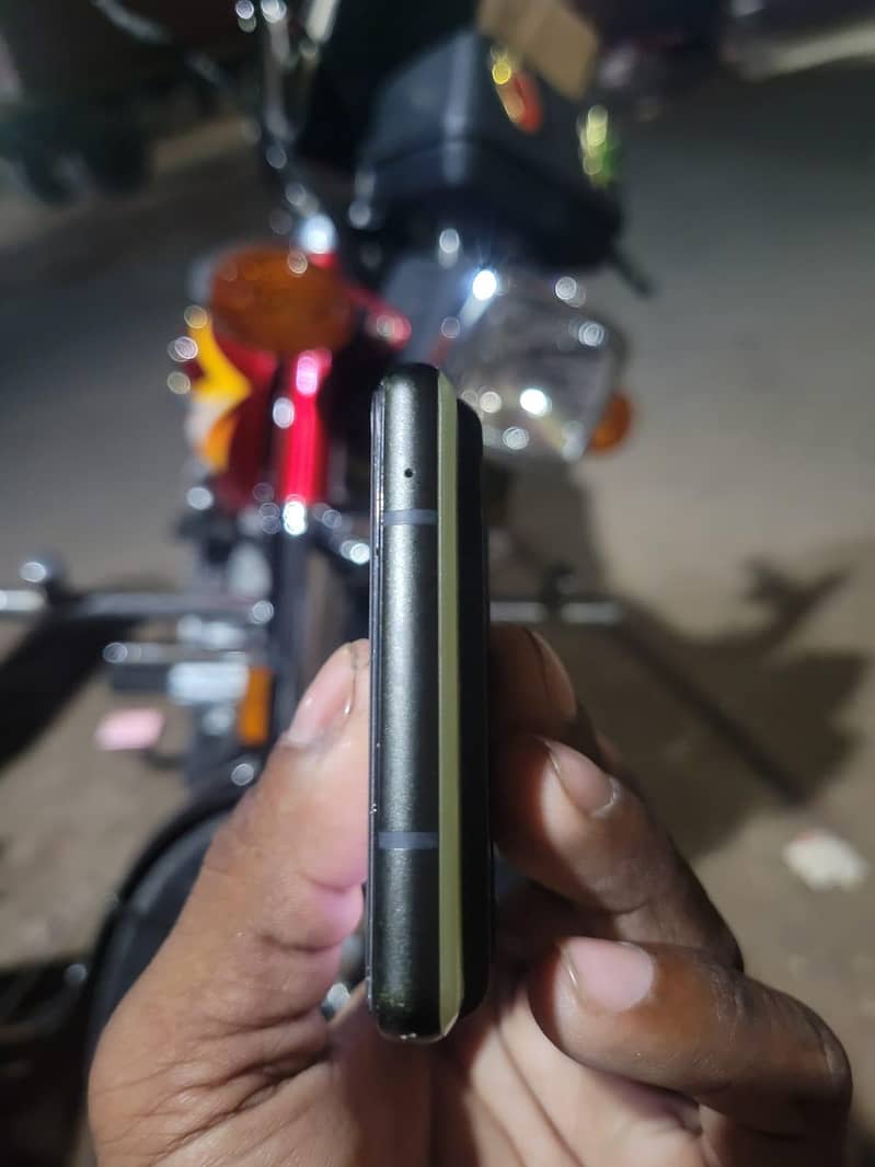 Google Pixel 6 5