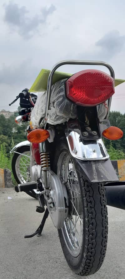 Honda cg125 2021 model 03193128834 whatsapp or call