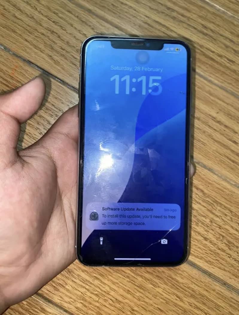 Apple iPhone 11 Pro Max 1