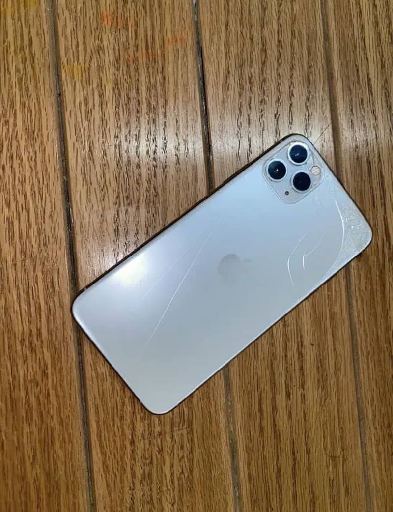 Apple iPhone 11 Pro Max 2