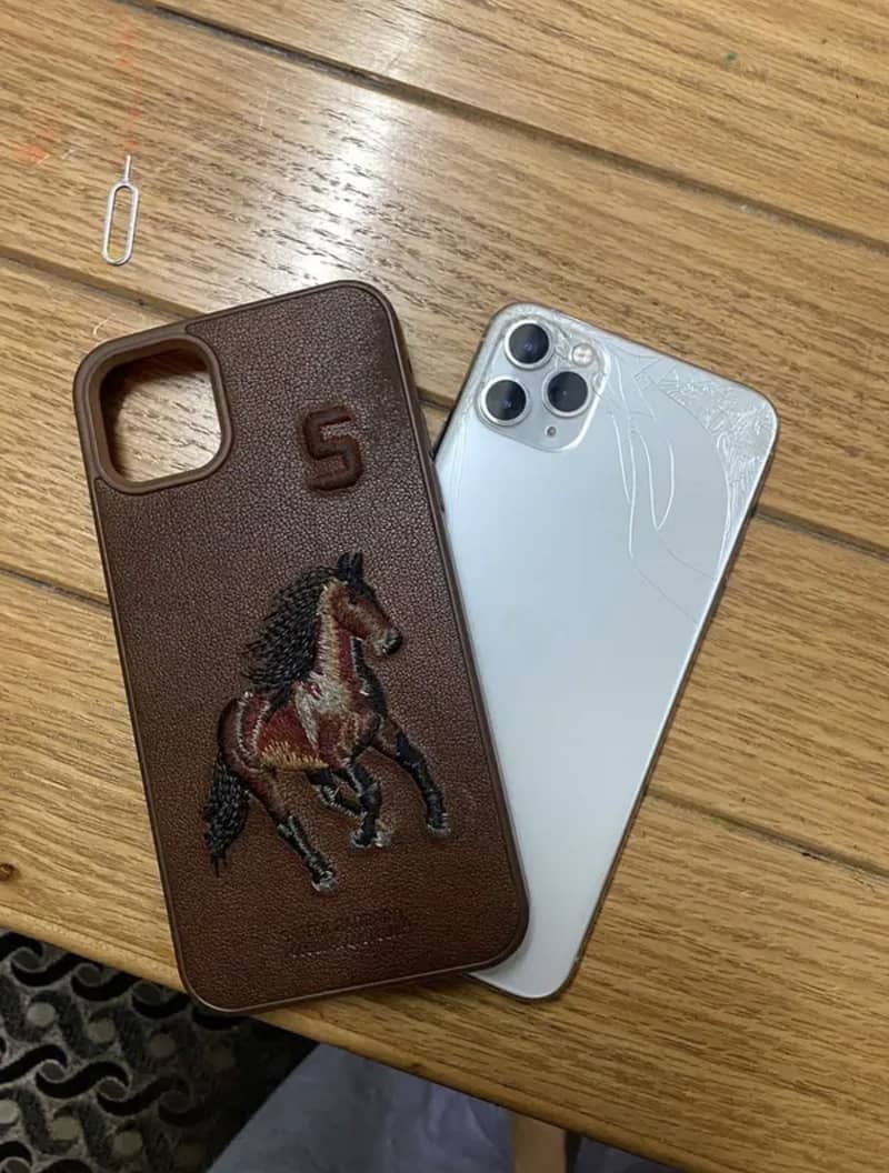 Apple iPhone 11 Pro Max 7