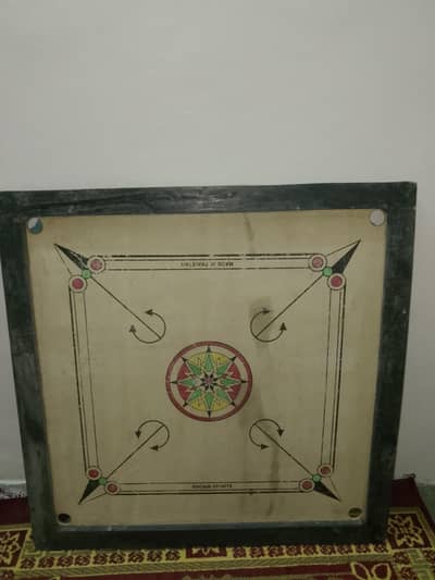 carrom board