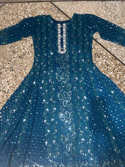 New dress for sale