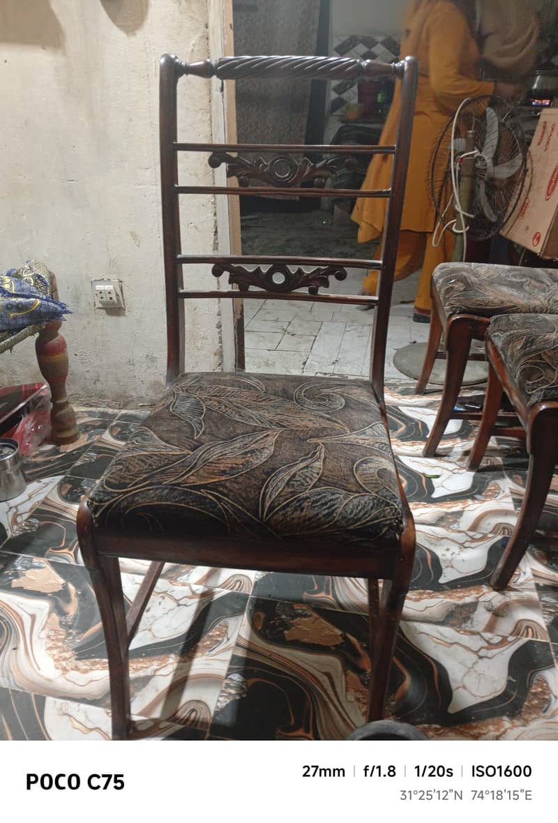 6 chears or dining table 1