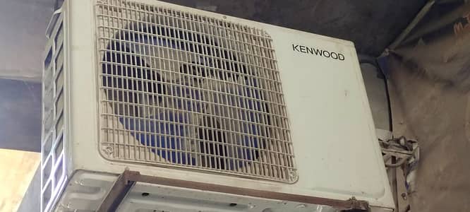 Kenwood 1.5 Dc inverter Ac