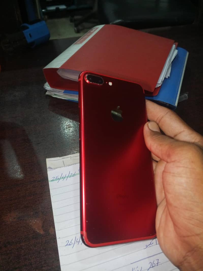 Apple iPhone 7 Plus 2
