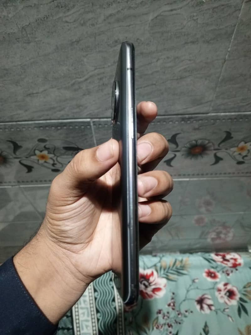 One Plus 7T 4