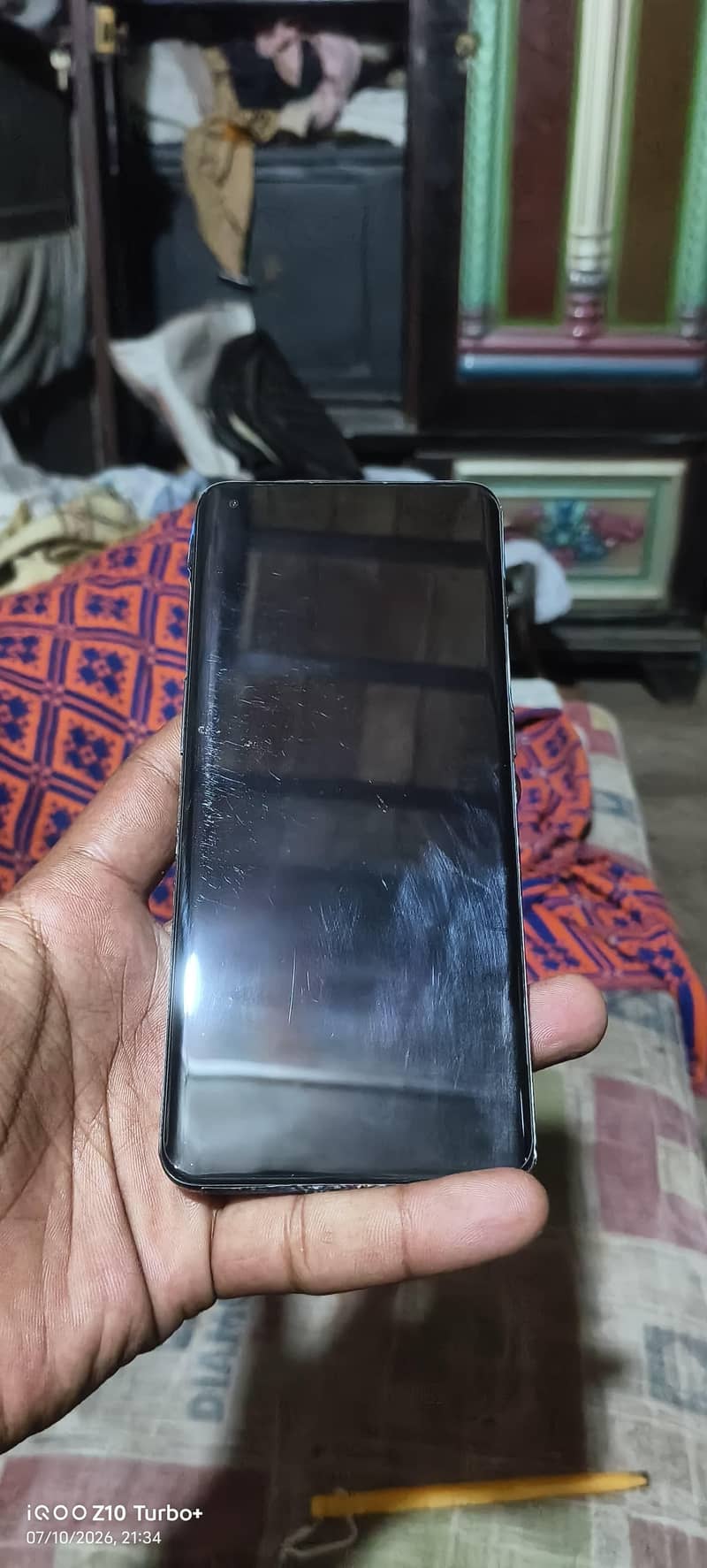 One Plus 10 Pro 4